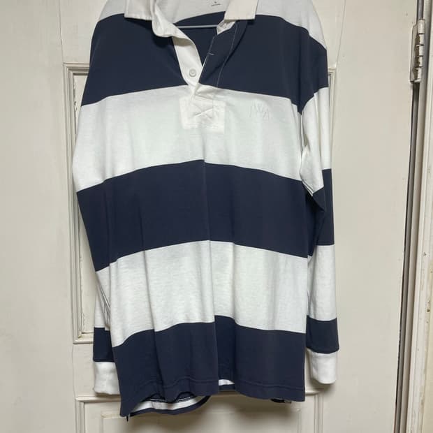 유니클로jw앤더슨 폴로티