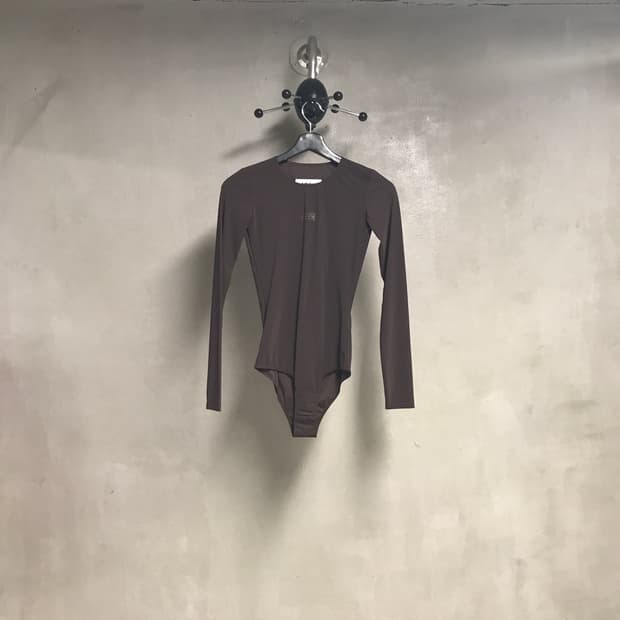 MM6 브라운 롱 슬리브 바디수트 XXS(W)