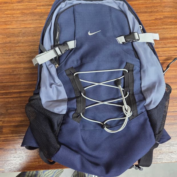나이키 올드스쿨 빈티지 00s 립스타 배색 백팩 