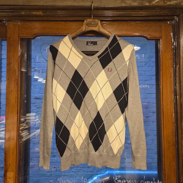 프레드페리 니트