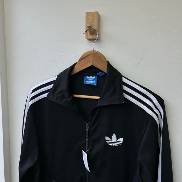 15302 - 아디다스 블랙 파이어버드 트랙탑 져지