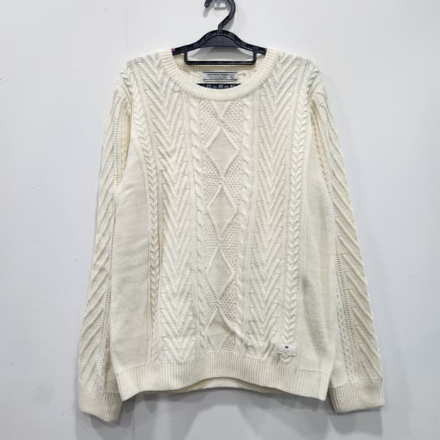 장 미셸 바스키아 크림색 케이블 니트 스웨터 남성 105사이즈