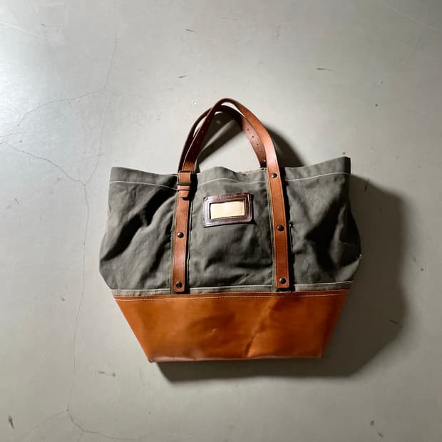 A REINCARNATION key military tote bag