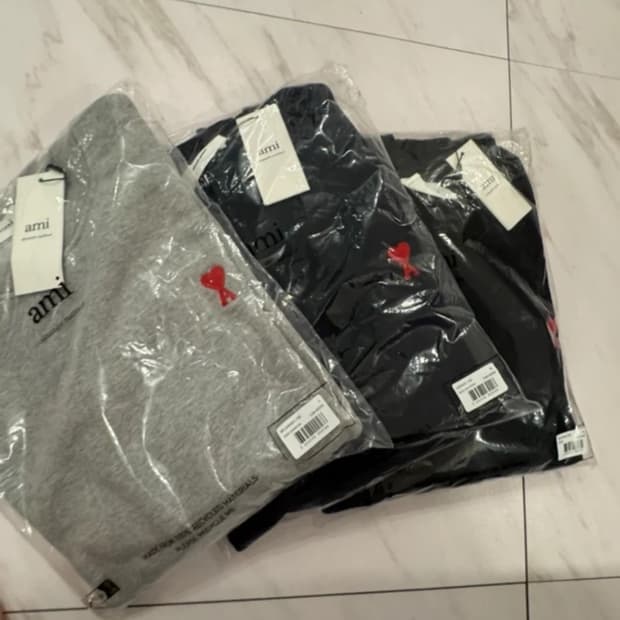 🔥[무료배송/새상품]🔥아미 맨투맨 논기모 스몰로고 남녀공용 / 그레이