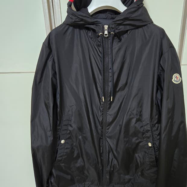 몽클레어 그림퍼스 23ss 사이즈4(105)