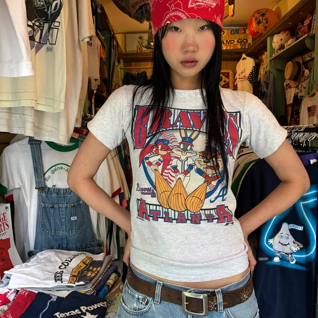 90s Vintage Looney Tunes Tee