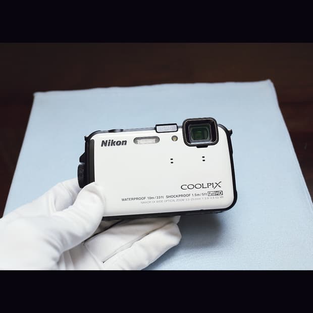 레어<A급>니콘 쿨픽스 aw100 화이트 빈티지 디카