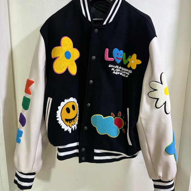 미스터차일드 바시티 자켓