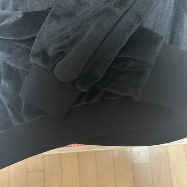 지초이컴포트 블랙 긴팔 반집업