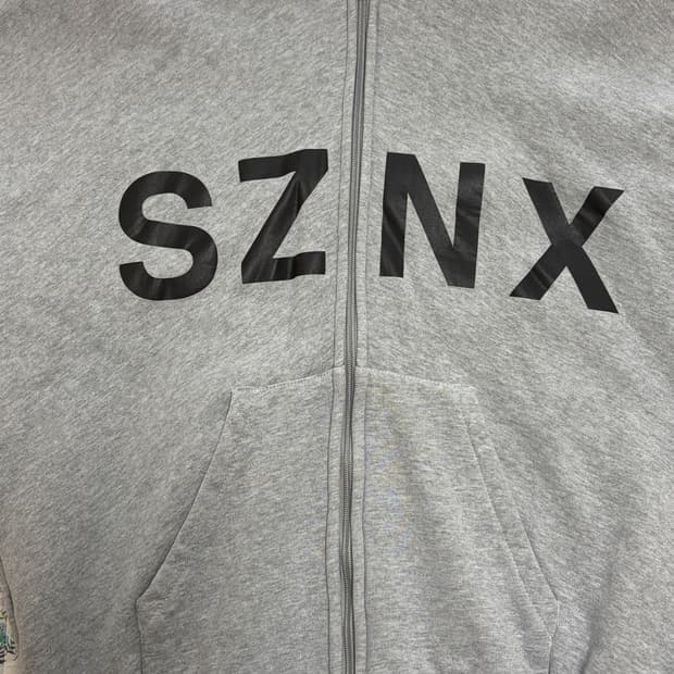 이지 szn x korea 익스클루시브