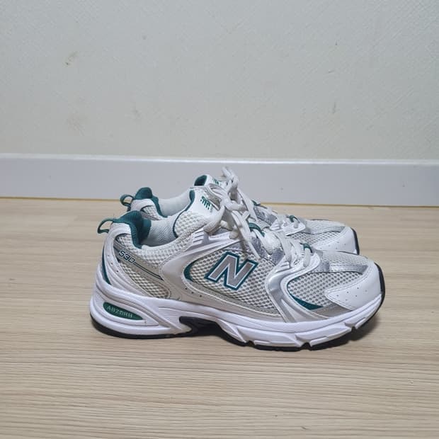 뉴발란스 530 화이트 그린 245
