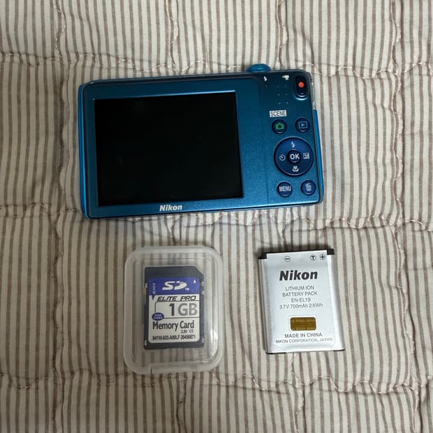 니콘 쿨픽스 s3600