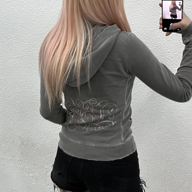 쥬시꾸뛰르 백 큐빅 차콜 후드집업 S