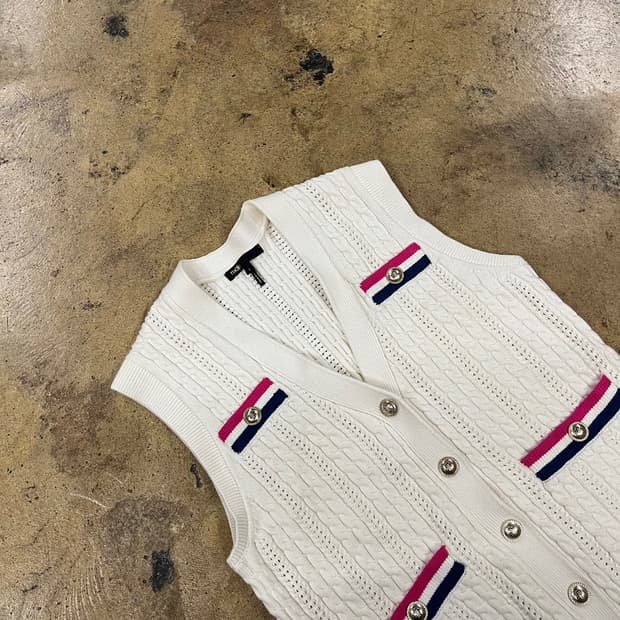 [정품/1] 마쥬 케이블 니트 베스트 화이트 b8