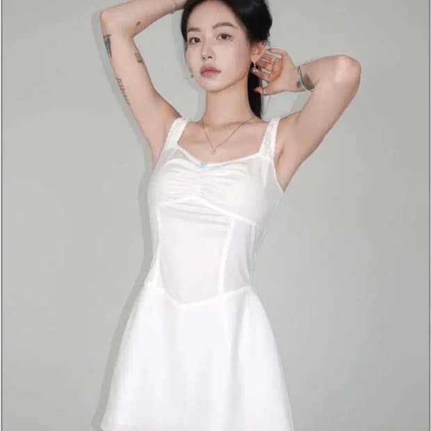 (택o)페일제이드 로즈 셔링 드레스 화이트