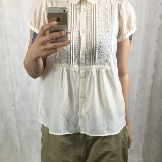 JPN ivory crochet lace point top