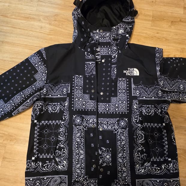 노스페이스 노벨티 마운틴 자켓 반다나 블랙 3XL