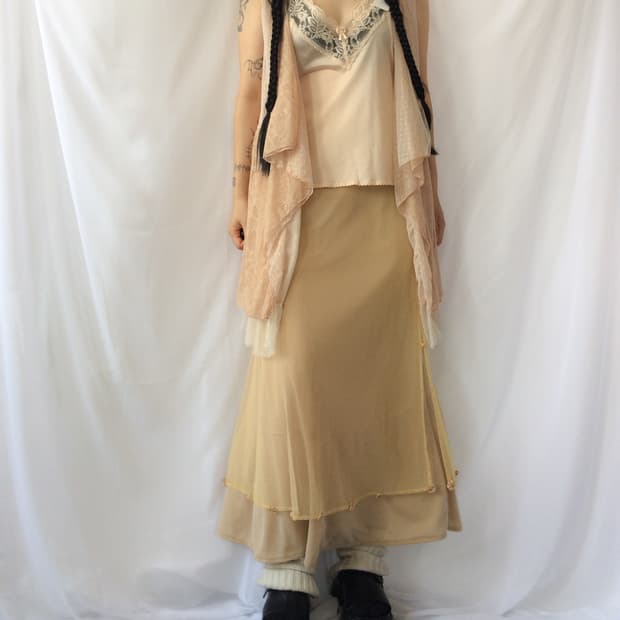 Lace point slip sleeveless
