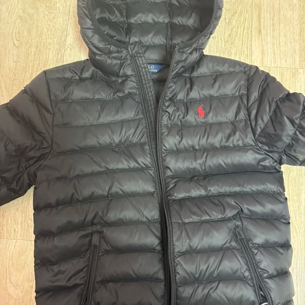 폴로 경량패딩