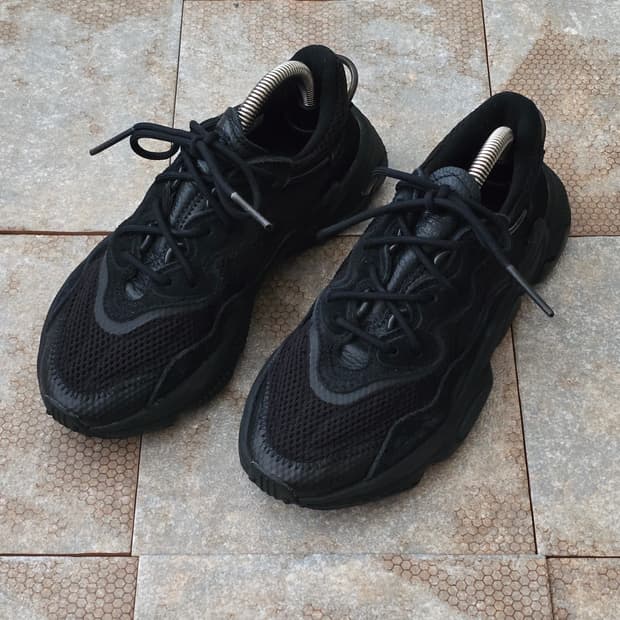 (225)아디다스 오즈위고 트리플 블랙