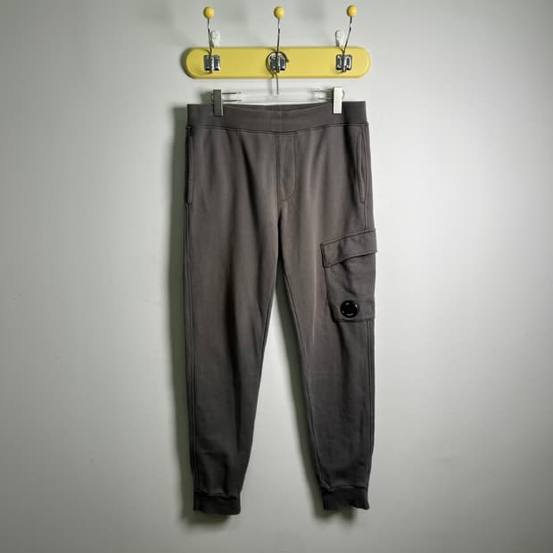 CP컴퍼니 렌즈 카고 조거 팬츠 M