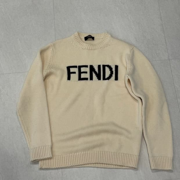 펜디 로고 니트