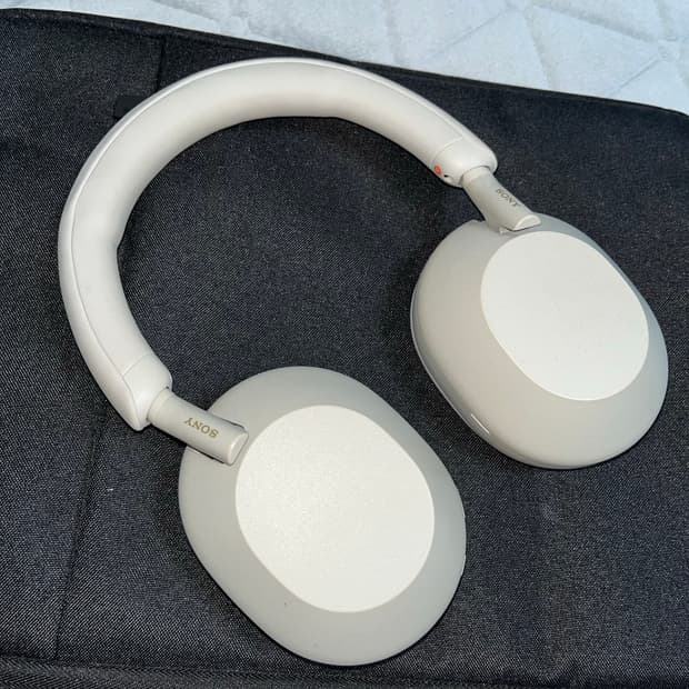 소니 WH-1000XM5 헤드셋