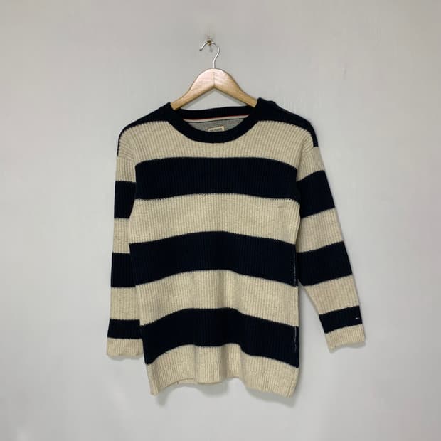 타미힐피거 스트라이프 7부 소매 빈티지 숄더 버튼 니트 M