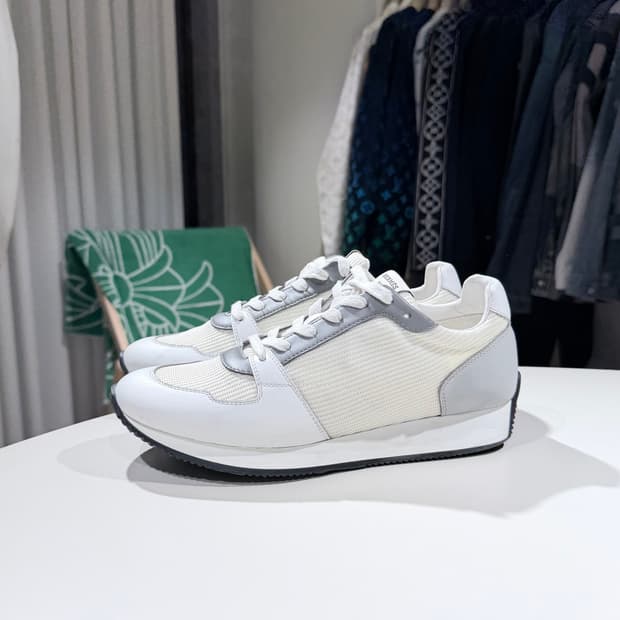 40 / 에르메스 이스케이프 메쉬 카프스킨 누아 스니커즈