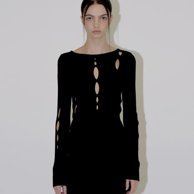 다이애그널 ERRATIC HOLE KNIT (black)