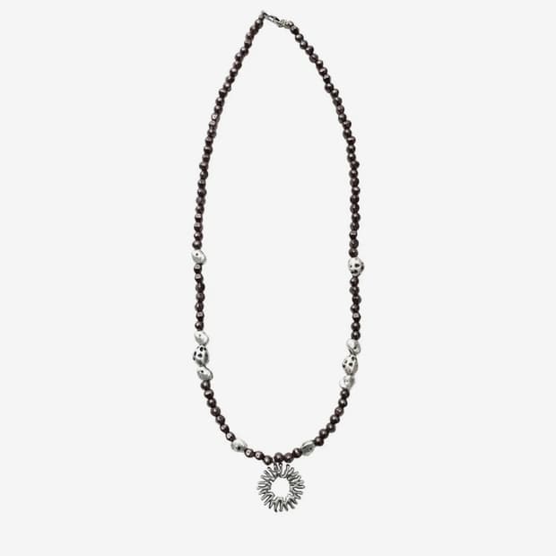 999휴머니티 페블 심볼 네크리스 블랙 실버