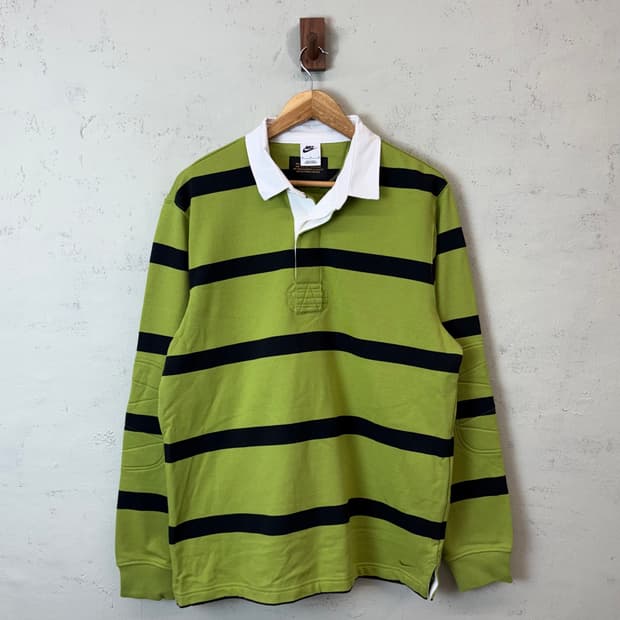 나이키 라이프 스트라이프 스우시 럭비티