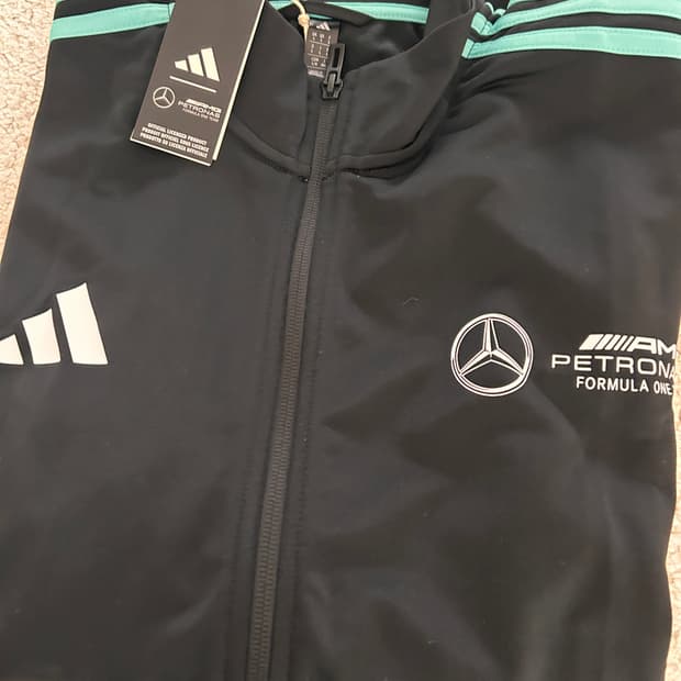 메르세데스 f1팀 어디다스 져지