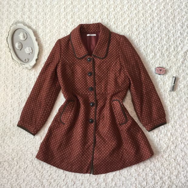 axes femme light brown dot puff coat