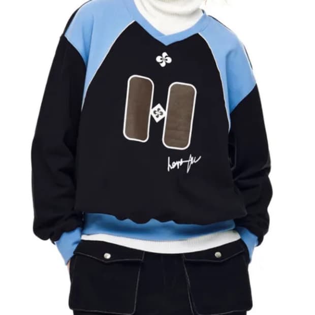 헤레틱 맨투맨 블랙