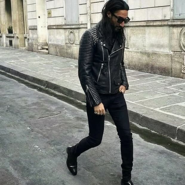 체사레파치오티 검장식 스터드 카프스킨  더블카라 바이커자켓