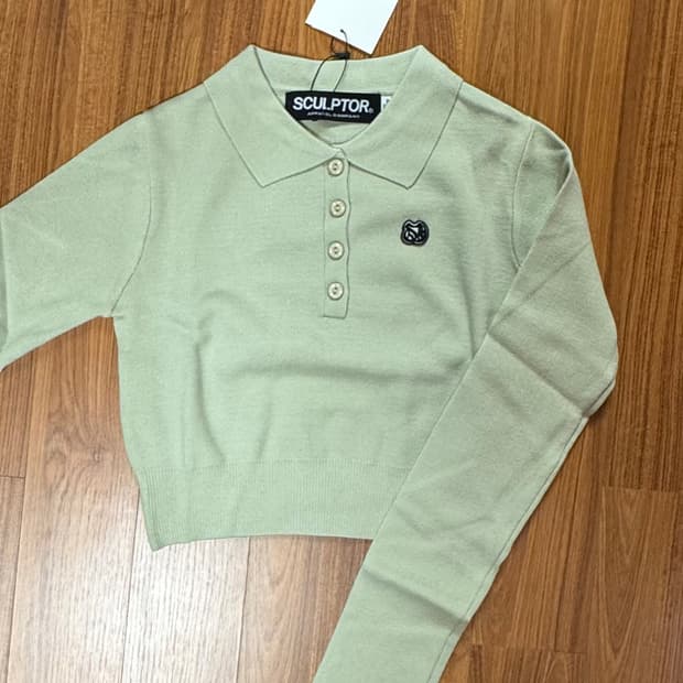 스컬프터 카라 니트