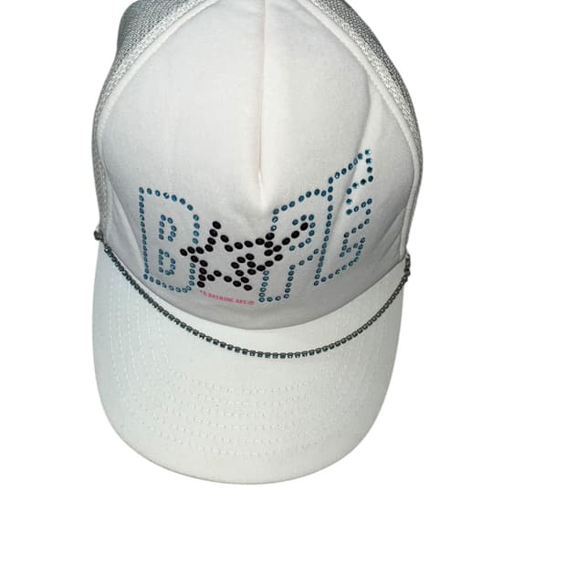 베이프 x 스와로브스키 모자