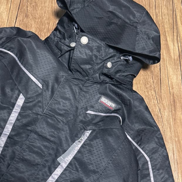 데상트 00s 일본 내수용 방풍 방수 스키 자켓