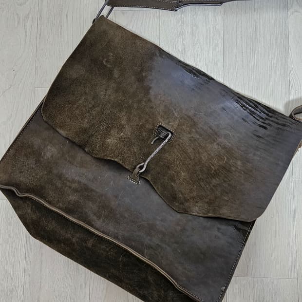 Tagliovivo cross body doctor bag L