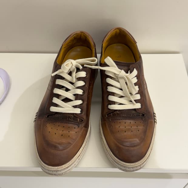 Berluti 브라운 레더 스니커즈