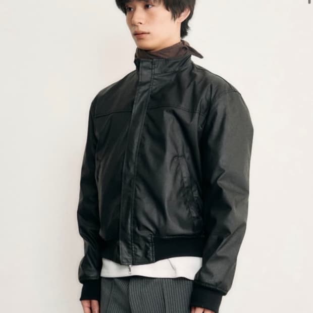 런디 어반 크롭 왁스 자켓 블랙 2사이즈