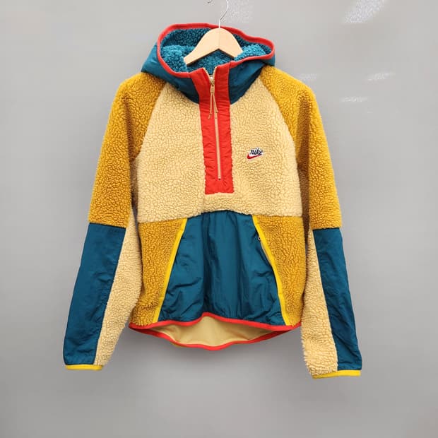 나이키 스우시 헤리티지 셰르파 후리스 풀오버 아노락 반집업