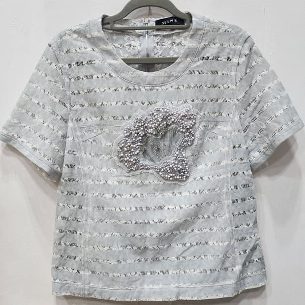 MINE 펀칭 반팔 블라우스 55~55반