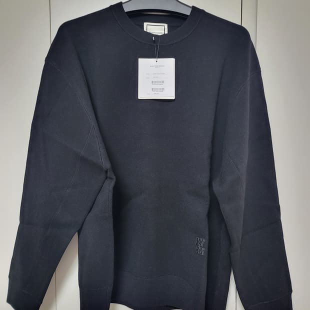 (새상품)우영미 라운드넥 울 스웨터 블랙(48) W251KN01508