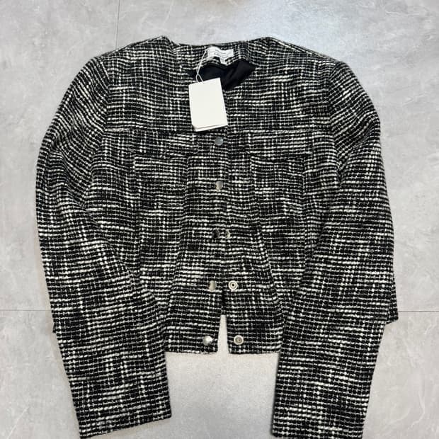 앤아더스토리즈