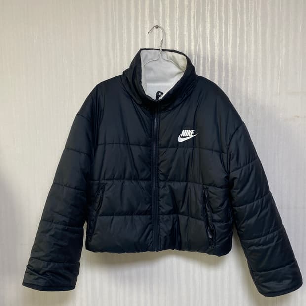 나이키 여성 써마핏 리버시블 숏 패딩