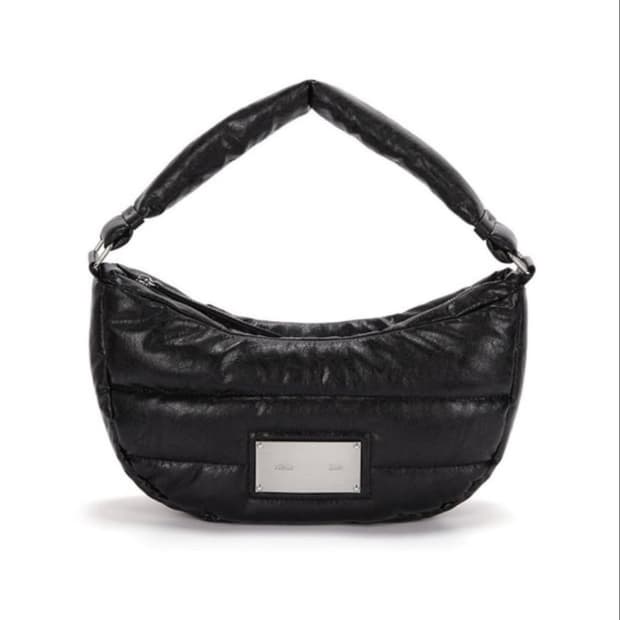 마뗑킴 하프문 미들 패딩백 새상품