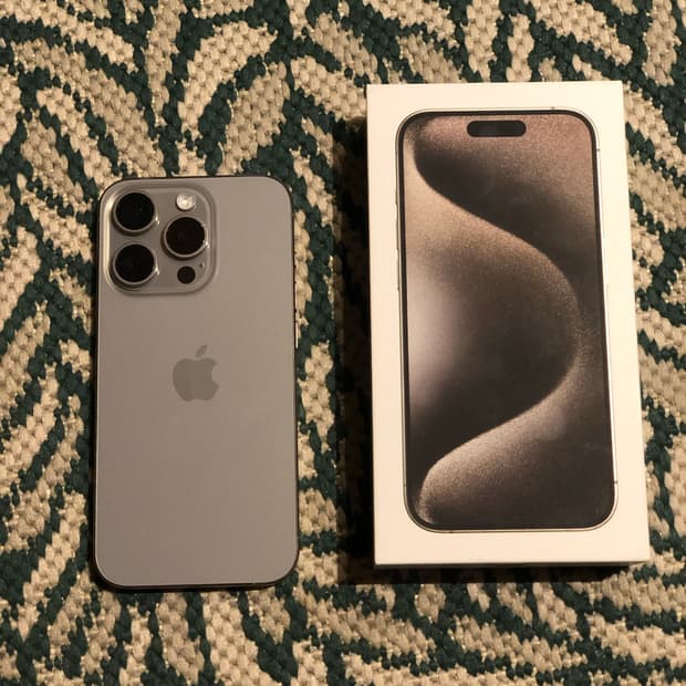 아이폰 15프로 512기가 네추럴티타늄 S급