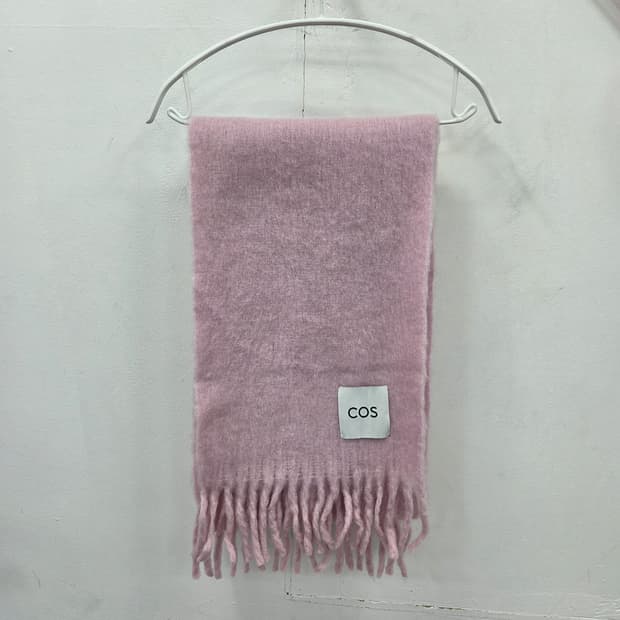 COS 코스 핑크색 모헤어 머플러 목도리